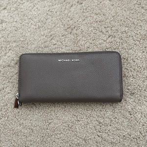 GUC Michael Kors Wallet